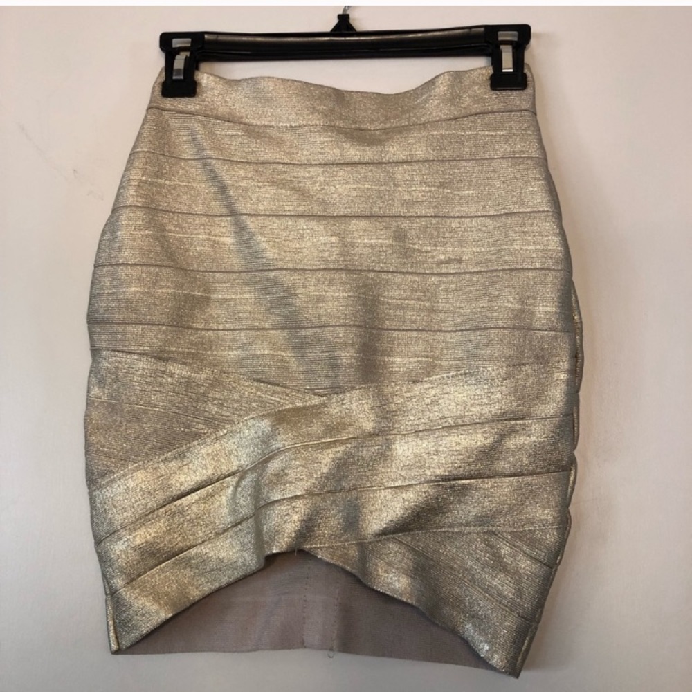 Cute gold bandage mini skirt